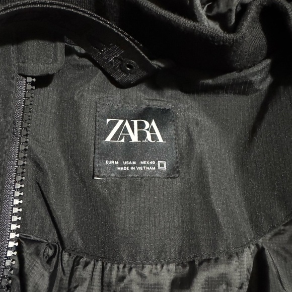 💙 NEW WITHOUT TAG 💙 ZARA!!!💚 Black Puffer Jacket with Hood and Quilted Design. - Picture 1 of 13